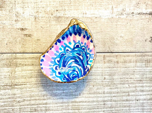 Decoupage Oyster Shells: Lily Pulitzer Collection